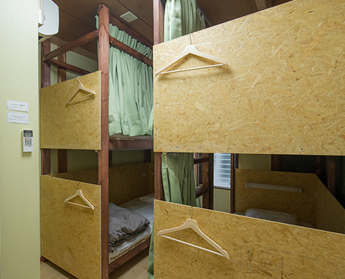 ROOM-B